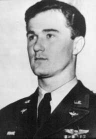 Black-and-white official military portrait of Captain Thomas F. Mantell Jr. in uniform